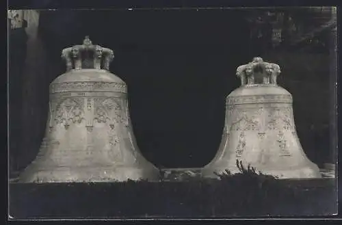 AK Ostermiething, Blick auf zwei Glocken