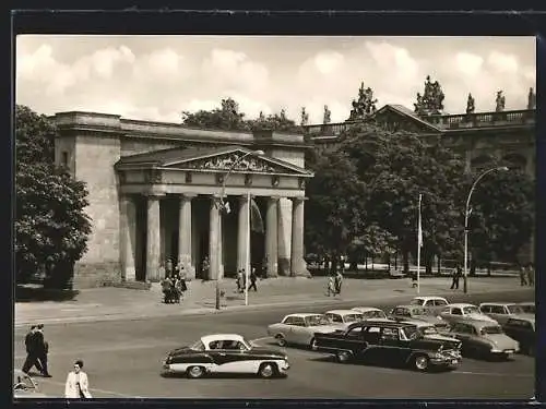 AK Berlin, Neue Wache mit Strassenpartie