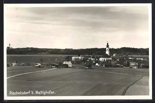 AK Pischelsdorf b. Mattighofen, Ortsansicht mit Kirche