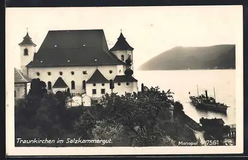 AK Traunkirchen im Salzkammergut, Schloss und Dampfschiff