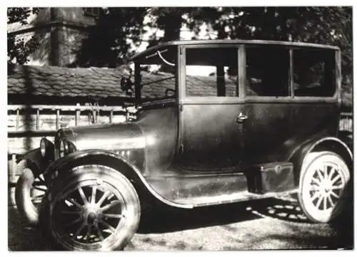 Fotografie Auto Chevrolet, PKW-2-Türer mit ausstellbarer Frontscheibe