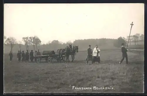 AK Königsbrück /Sachsen, Französische Kriegsgefangene bei einem Trauerzug