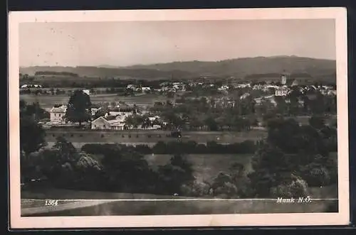 AK Mank /N.Ö., Totalansicht gegen die Berge