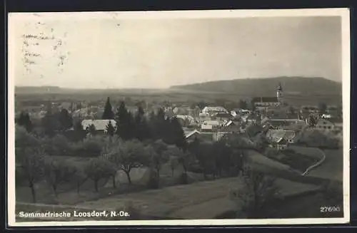 AK Loosdorf /N.-Oe., Totalansicht über die Felder