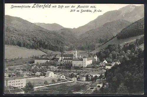 AK Lilienfeld, Ortspartie mit Stift von der Aussicht aus