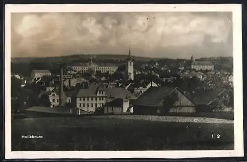 AK Hollabrunn, Ortsansicht mit zentraler Kirche