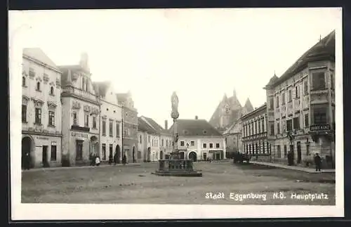 AK Eggenburg /N.Ö., Café Eggenburg und Geschäftshaus R. Apfelthaler am Hauptplatz