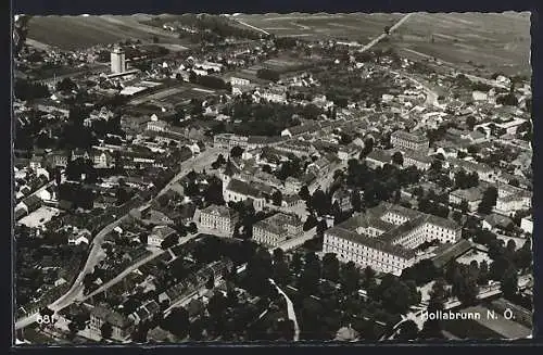 AK Hollabrunn /N.-Ö., Teilansicht mit Strassenpartie