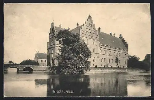 AK Gisselfeld, Kloster und Brücke vom Wasser aus
