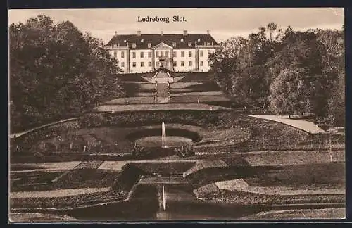 AK Ledreborg, Slot