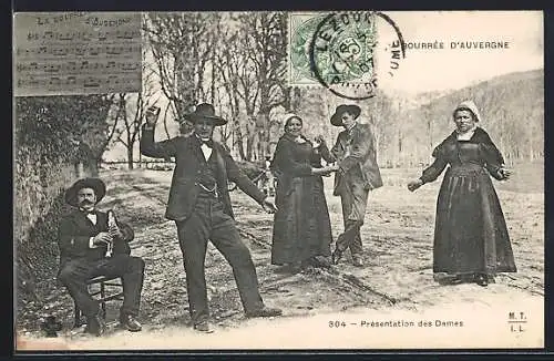 AK La Bourrée d`Auvergne, Presentation des Dames