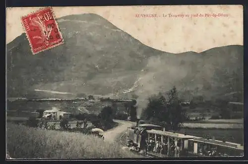 AK Le Puy-de-Dome, Le Tramway au pied