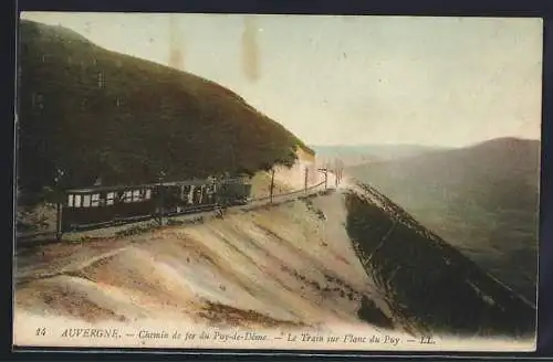 AK Auvergne, chemin de fer du Puy d Dome, Le Train sur flanc du Puy, Bergbahn a. Hang