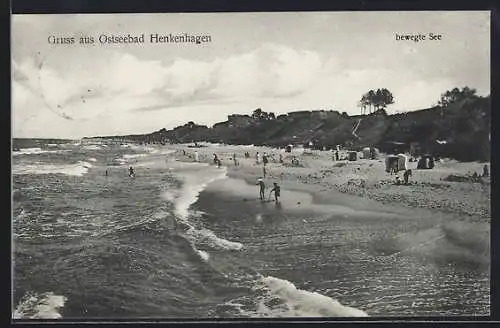 AK Henkenhagen, Strand bei bewegter See