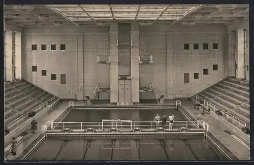 AK Rostock, Schwimmhalle Neptun, Innenansicht