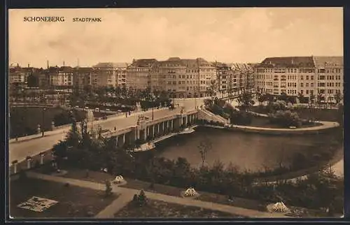 AK Schöneberg, Stadtpark mit Strassenpartie