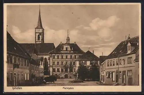 AK Iphofen, Marktplatz mit Rathaus