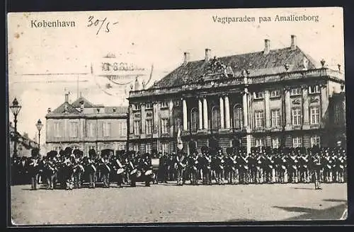 AK Kobenhavn, Vagtparaden paa Amalienborg