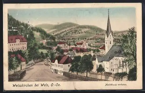 AK Weisskirchen bei Wels, Strassenpartie mit Kirche