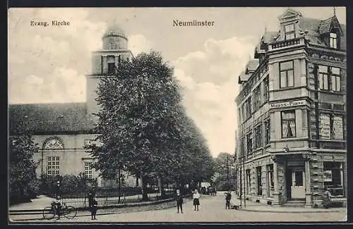 AK Neumünster, Ortspartie an der Evangelischen Kirche