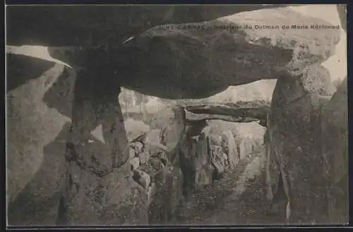 AK Carnac, Interieur du Dolmen du Mane Kerioned