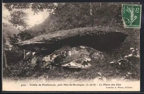 AK Mûr-de-Bretagne /C.-du-N., Vallée de Poulancre, La Pierre des Fées, Gesteinsformation