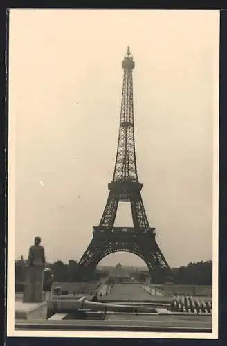 AK Paris, La Tour Eiffel, Eiffelturm