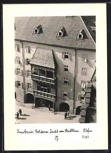 Foto-AK Adalbert Defner: Innsbruck, Goldenes Dachl vom Stadtturm