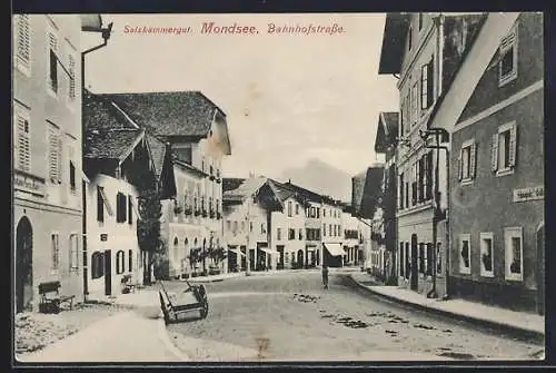 AK Mondsee /Salzkammergut, Blick in die Bahnhofstrasse