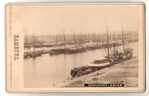 Fotografie H. Priester, St. Georg, Ansicht Hamburg, der Segelschiff Hafen mit anliegenden Schiffen