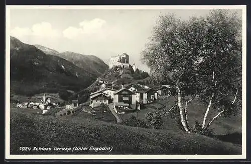 AK Tarasp /Unter Engadin, Gesamtansicht mit Schloss und Umgebung