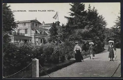 AK Hilversum, Ingang Palace Hotel