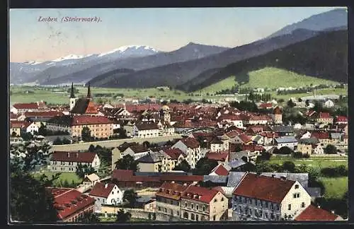 AK Leoben, Ortsansicht mit Kirche, Brücke und Bergpanorama