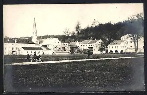 AK Mauerkirchen, Teilansicht mit Feldweg