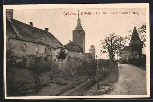 AK Iphofen, Rödelseer Tor, vom Stadtgraben aus gesehen