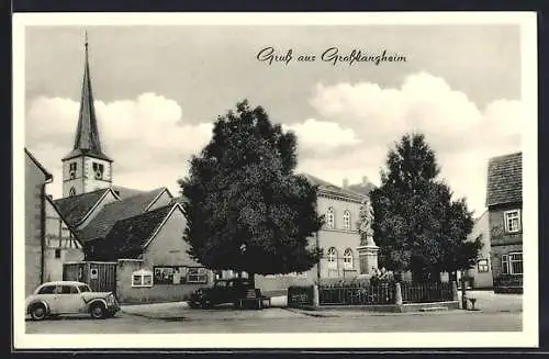 AK Grosslangheim, Strassenpartie mit Kirche u. Auto