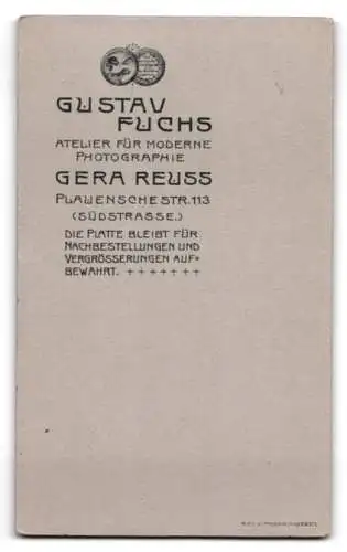 Fotografie Gustav Fuchs, Gera, Plauenschestr. 113, Porträt einer jungen Frau in Matrosenbluse