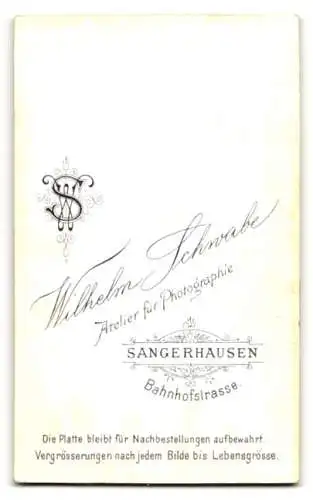 Fotografie Wilhelm Schwabe, Sangerhausen, Bahnhofstrasse, Porträt eines Mannes mit prächtigem Schnurrbart