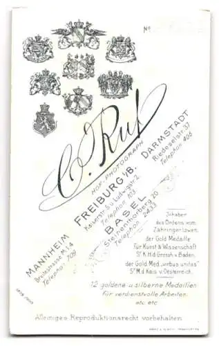 Fotografie C. Ruf, Freiburg i.B., Kaiserstrasse 5, Porträt eines eleganten älteren Mannes