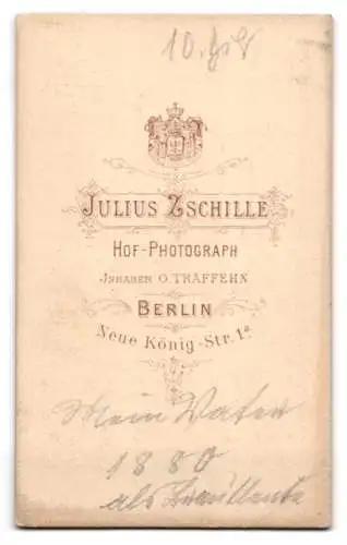 Fotografie Julius Zschille, Berlin, Neue König-Str. 1a, Portrait eines eleganten Herrn