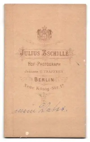 Fotografie Julius Zschille, Berlin, Neue König-Str. 1a, Porträt eines eleganten Herrn