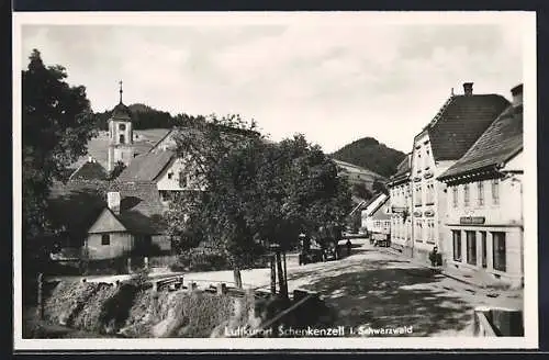 AK Schenkenzell, Strassenpartie am Gasthofzum Ochsen, Bes. Josef Armbruster, Kirche