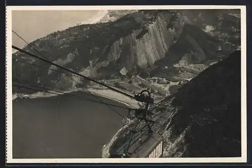 AK Rio de Janeiro, Chegada do carrio ao alto do Pao de Assucar