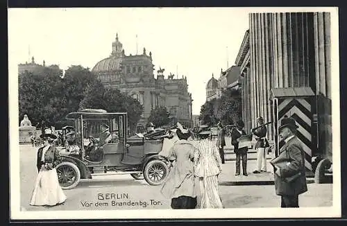 AK Berlin, Vor dem Brandenburger Tor