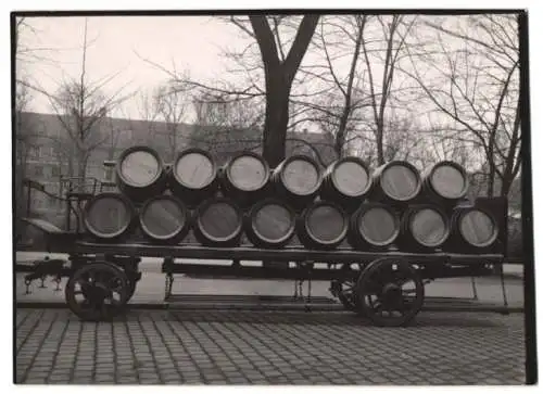 Fotografie Brauerei-Festwagen / Kutschwagen, Wagenfabrik Karl Weinberger Zeppelinstrasse 71 in München