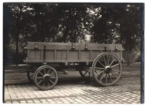 Fotografie Kutschwagen Zweiachsig, Wagenfabrik Karl Weinberger Zeppelinstrasse 71 in München