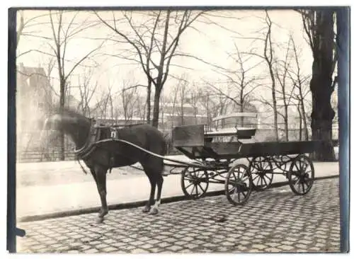 Fotografie Pritschenwagen / Kutschwagen, Wagenfabrik Karl Weinberger Zeppelinstrasse 71 in München