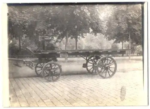 Fotografie Pritschenwagen / Kutschwagen, Wagenfabrik Karl Weinberger Zeppelinstrasse 71 in München