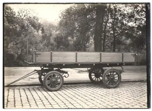 Fotografie Pritschenwagen / Kutschwagen, Wagenfabrik Karl Weinberger Zeppelinstrasse 71 in München