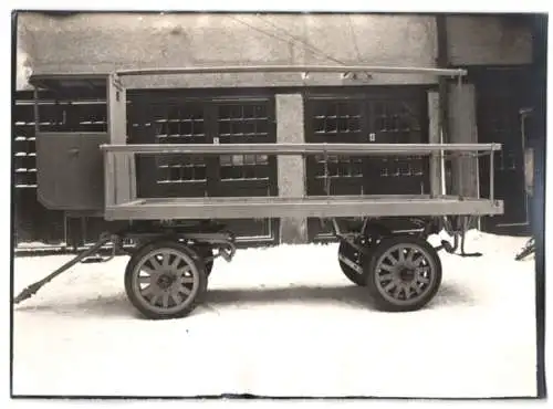 Fotografie Lastwagen-Anhänger / Kutschwagen mit Führerstand, Wagenfabrik Karl Weinberger Zeppelinstrasse 71 in München